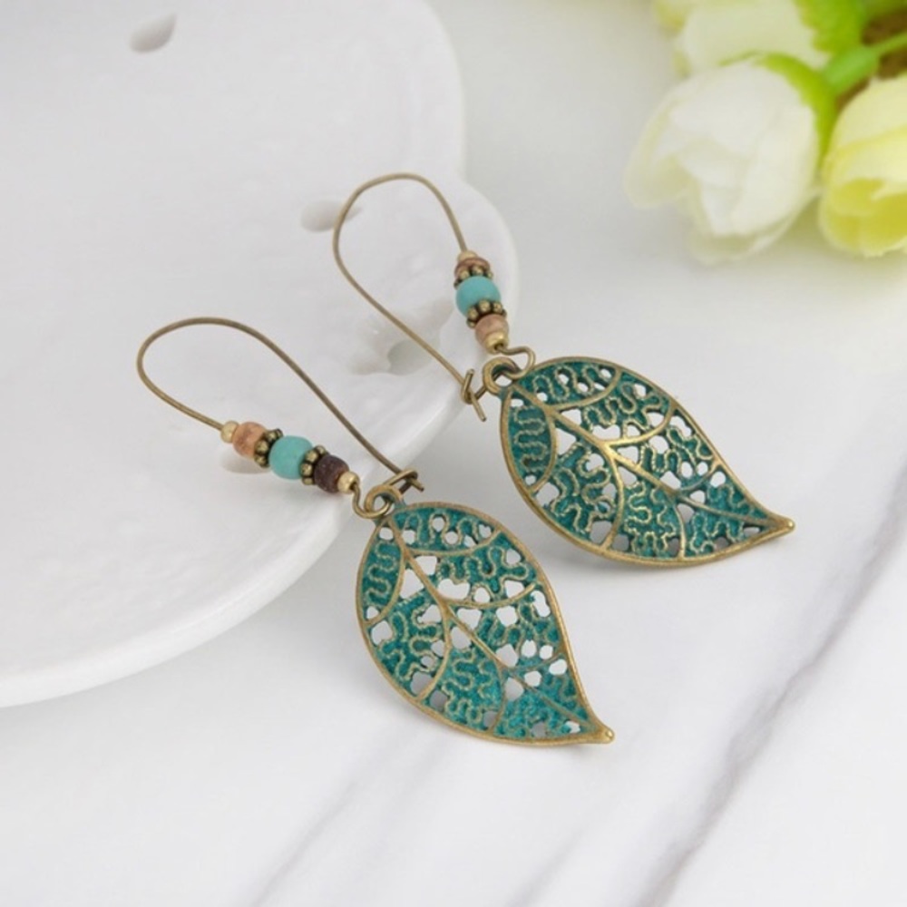 Leaf earrings